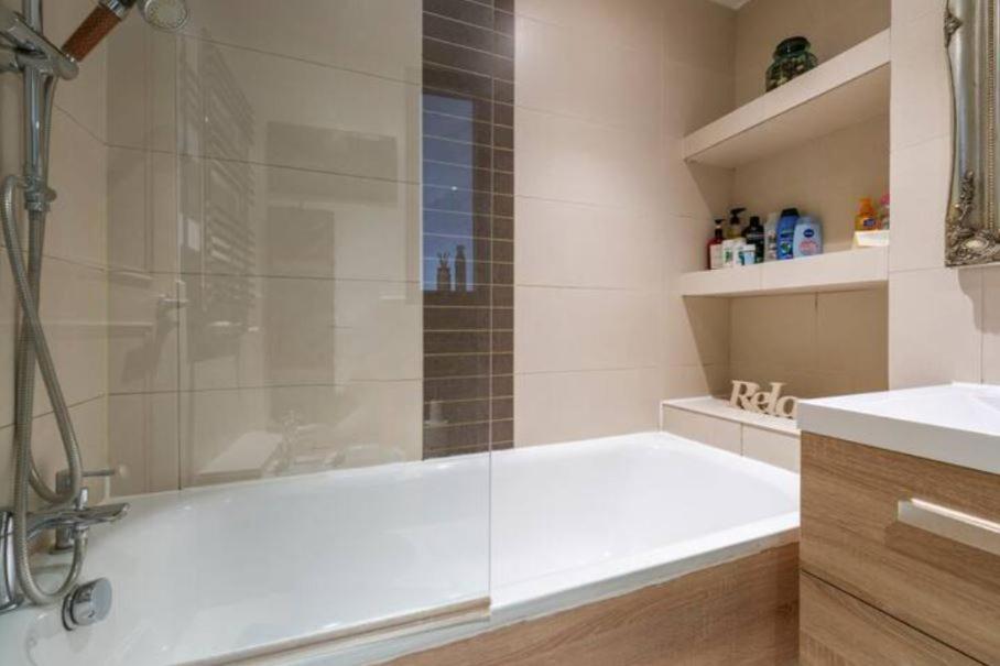 Apartamento Super Central Beautiful Three Bedroom *
